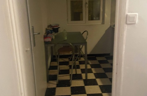 Villeneuve-les-Avignon Apartment | apparently