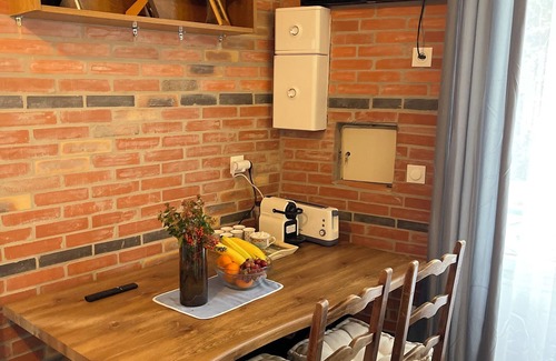 Rambouillet Apartment | Apparently 5' from Rambouillet Park, 45' from Montparnasse Ideal for teleworking