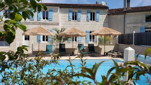 Chaniers House | Appart'é Nature L'ESCALE - Saintes - Piscine, Parking, Terrasse, Wifi