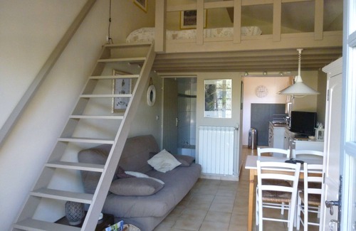 Alleins Apartment | Appart. 2 Pers. Le Calme au Coeur des Oliviers