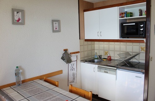 Eclose-Ouest Apartment | Appart 4/6 people, near chairlift, facing south superb view