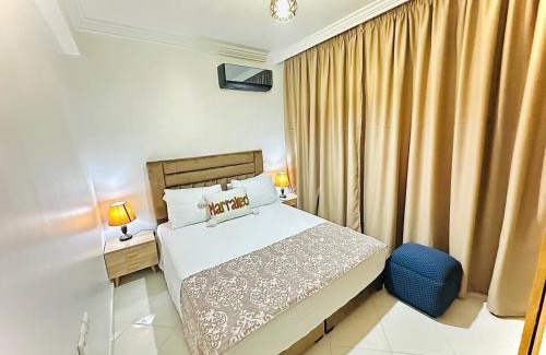 Gueliz Apartment | Appart F3 de luxe à Gueliz - 5 min de la gare - Piscine, WiFi, parking au coeur de Marrakech