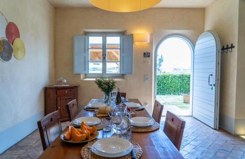Montecalvo in Foglia Apartment | Appartamenti con Piscina in Villa CàBrandano nelle Marche Italy