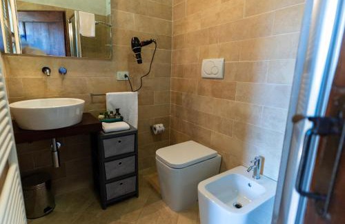 Montecalvo in Foglia Apartment | Appartamenti con Piscina in Villa CàBrandano nelle Marche Italy