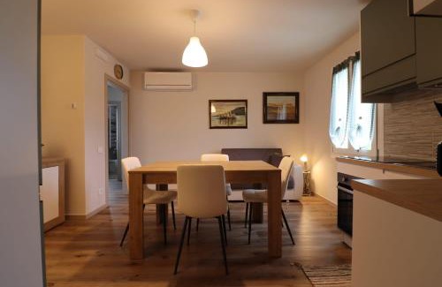 Paderno del Grappa Apartment | Appartamento al Sole