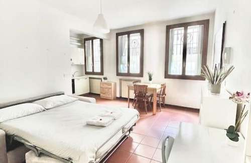 Parma City Centre Apartment | APPARTAMENTO CENTRO con Self Check-in