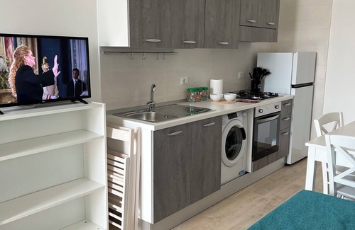 Monte di Procida Apartment | Appartamento 4 Persone, con Tutti i Comfort , Parcheggiato Privato Gratuito