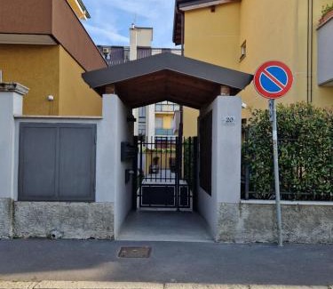 Cologno Monzese Apartment | Appartamento Piccola Perla