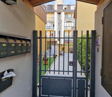 Cologno Monzese Apartment | Appartamento Piccola Perla
