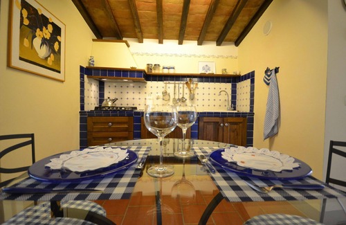 Il Borgo Apartment | Appartamento Valentino