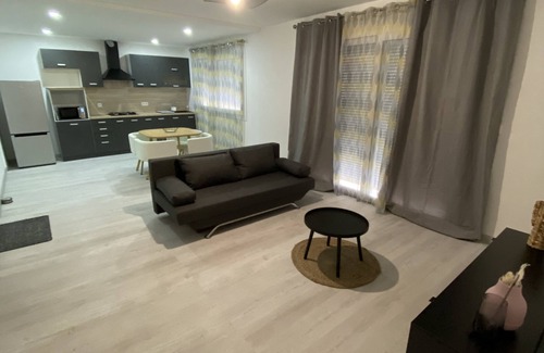 Saint-Rome-de-Cernon Apartment | Appartement Moderne et Cosy à St Rome de Cernon