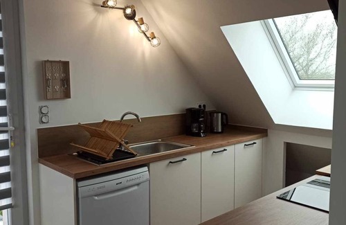 Lesneven Apartment | Appartement 2 Chambres Sous Rampants de 39m2 Environ à Lesneven
