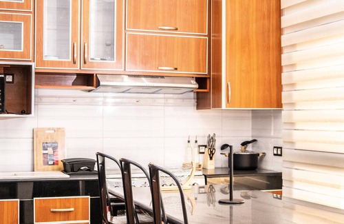 Yaounde Apartment | Appartement 3 Chambres Très Haut Standing Avec Piscine, Salle de Fitness, Spa !