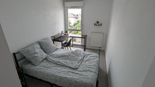 Cote d'Or-Les Sarrazins Apartment | Appartement 3 pièces cosy et confortable proche du métro, fraichement rénové