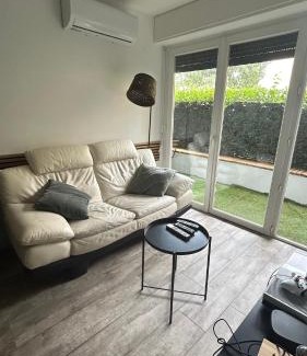 10th Arrondissement Apartment | Appartement 5 chambres 15 minutes mer