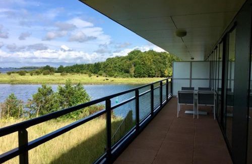 Oranjeplaat Apartment | Appartement aan jachthaven met zicht op Veerse meer