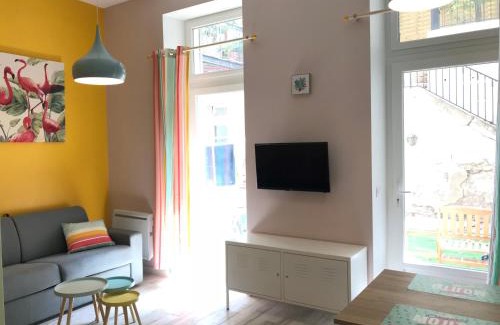 Les Cinq Avenues Apartment | Appartement Centre Marseille terrasse ensoleillé
