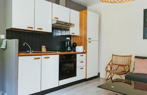 Mesnil-Val-Plage Apartment | Appartement deux pièces bord de mer avec jardin