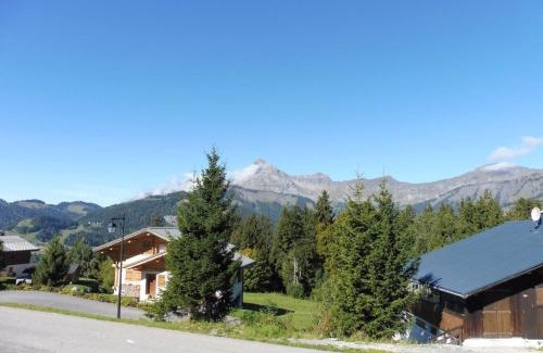 Crest-Voland Apartment | Appartement duplex cosy à Crest-Voland, 6 pers, proche pistes et garage inclus - FR-1-595-72