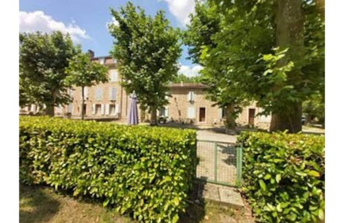 Rustrel Apartment | Appartement en Résidence, Pied des Ocres, Rustrel
