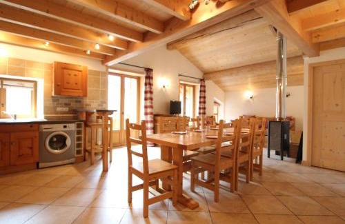 Val Cenis Apartment | Appartement Duplex pour 10 Personnes au Coeur de Val Cenis Lanslebourg - FR-1-508-48