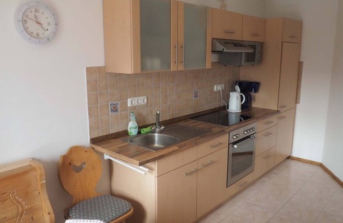 Riedering Apartment | Appartement Hochries, 51 qm Obergeschoss, 1 Separates Schlafzimmer