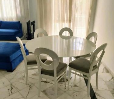 Les Berges du Lac Apartment | Appartement luxueux aux berges du lac 1