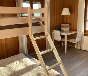 St. Antoni Apartment | Appartement mit Alpensicht, beheiztem Pool, Garten