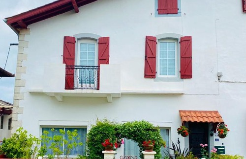 Saint-Palais Apartment | Appartement neuf et moderne