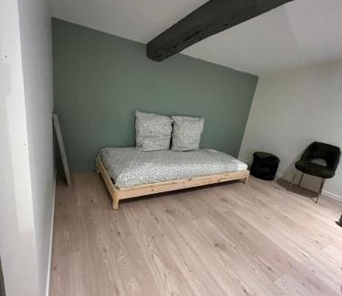 Vinzieux Apartment | Appartement privé rose