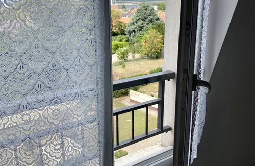 Mantes-la-Jolie Apartment | Appartement proche Paris + Wifi + Parking privé