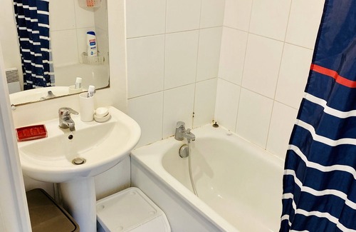 Mantes-la-Jolie Apartment | Appartement proche Paris + Wifi + Parking privé