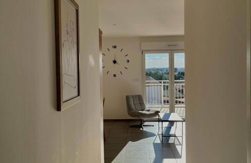 Cleon-d'Andran Apartment | Appartement Proche de Toutes Commodité Avec vue Imprenable!