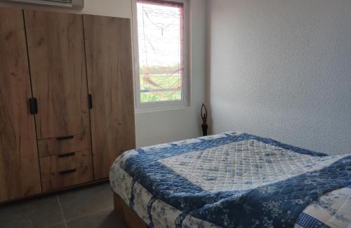 Palau-del-Vidre Apartment | Appartement rénové avec clim, piscine, WiFi et parking à Palau-del-Vidre - FR-1-776-108