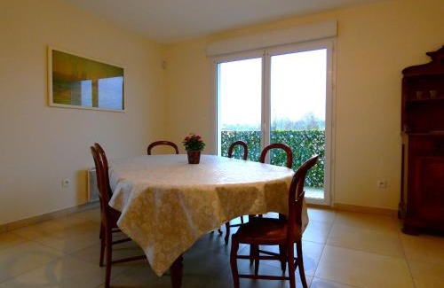Epernon Apartment | Appartement spacieux avec rooftop et garages privés à 3 min de la gare d'Épernon - FR-1-581-129