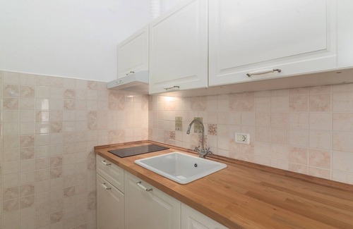 Koper Apartment | Appartmant for 2 people with private bathroom and kitchen