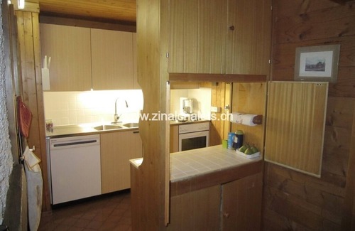 Zinal Apartment | Appartment in a chalet in Zinal - 3 bedrooms with 2 beds - 2 beds in the living room - TV broadcasti