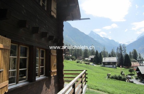 Zinal Apartment | Appartment in a chalet in Zinal - 3 bedrooms with 2 beds - 2 beds in the living room - TV broadcasti
