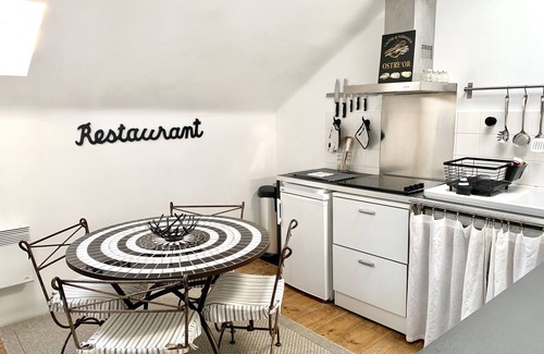 Guethary Apartment | Appartment in an old charming family house, in the historical Guethary (the basque Riviera)