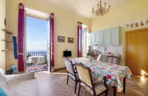 Brunate Apartment | Appartment 'Mughetto in Villa Marchello' with Lake Views, Terrace & Wi-Fi