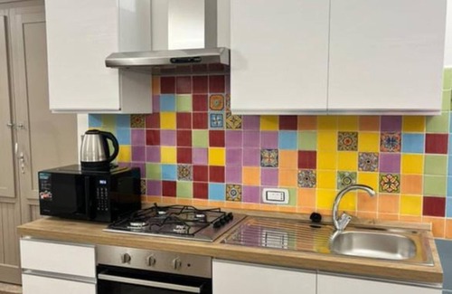 Santa Maria A Vico Apartment | Appia Apartment Fiorellino-Easy connects to Neaples, Caserta RoyalPalace, others