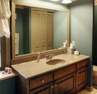 Willow Street Bed & Breakfast | Apple Bin Inn