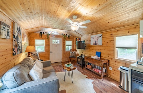 Orrtanna Cottage | Apple Blossom Cottage! HT Extra Cost