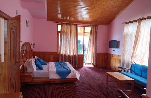 New Manali House | Apple Garden