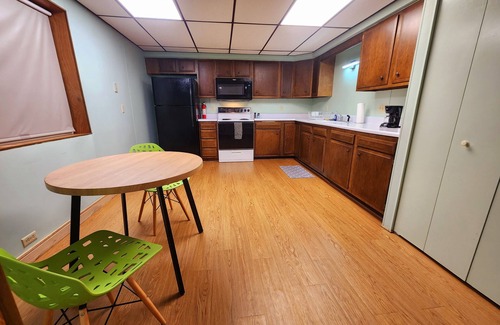 Amery Apartment | Apple River Suite-Full and private Apartment