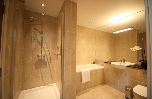 Stoke by Nayland Cabin | Apple Tree Lodges