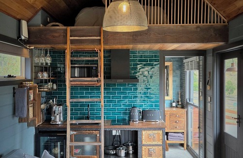 Huon Valley Cabin | Appledore - Cabin in the Valley