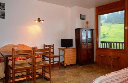 Le Chinaillon Apartment | Appt 2P avec balcon au centre du Chinaillon, proche pistes, parking et casier à ski - FR-1-241-147