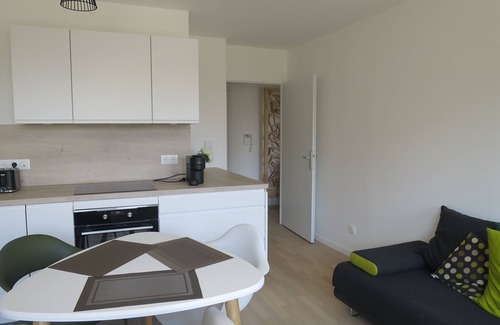 Fontainebleau Apartment | Appt F2 Cosy, AU Centre DE Fontainebleau, Avec Stationnement Securise
