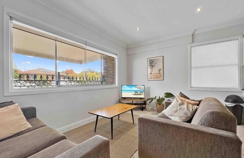 Armidale Apartment | Apt 3 Brightside Apartments - City Center